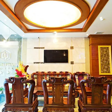Dinh Phat Hotel